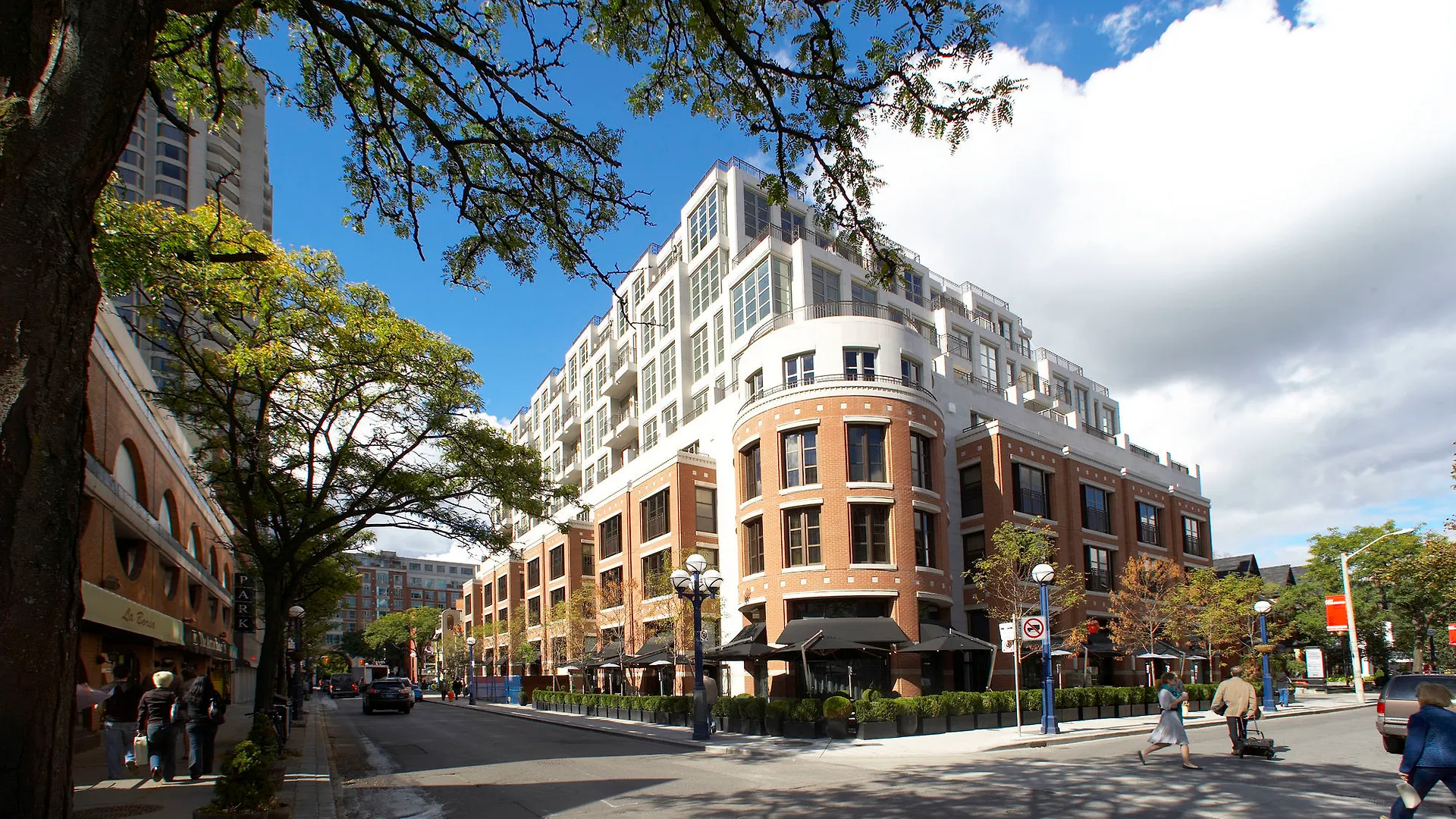 *****  The Hazelton Hotel Toronto Canada